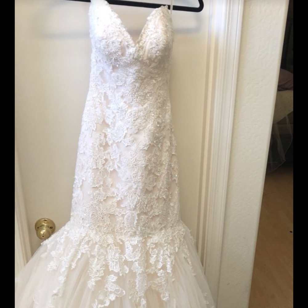 Wedding gown